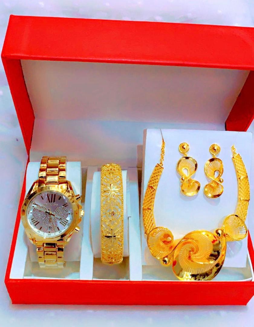 Coffret Plaqué Montre, Bracelet, Bague, Chaine, Boucle D'oreille
