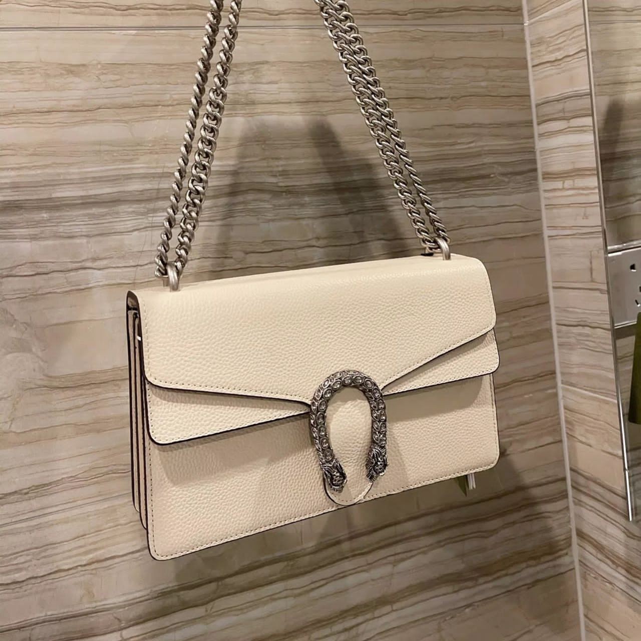 Gucci  Petit Sac A Bandoulière Dionysus En Cuir Fuchsia