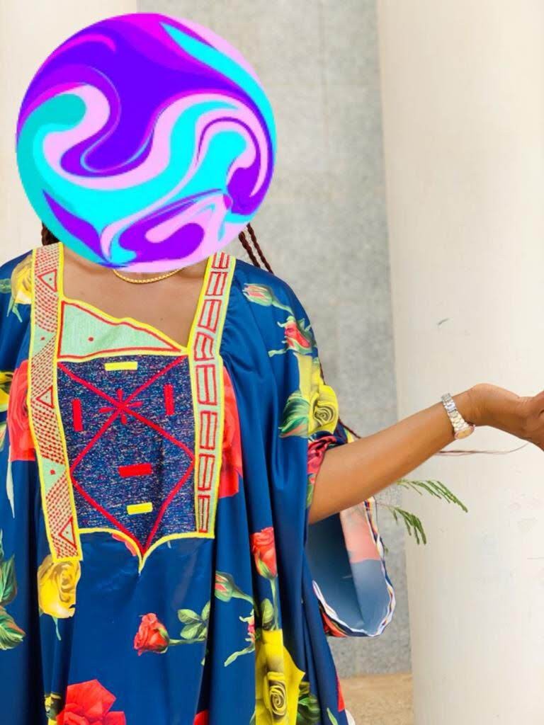 Habillement Robe Brodées En Soie Prêt À Porter