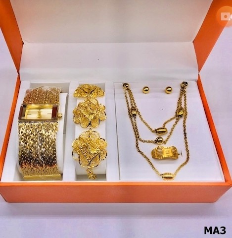 Ensemble Pack 4 pièces Montre Bague Collier Fétiche pour Femme