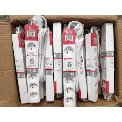 Multiprise Bloc ZENITECH - 6 Prises - Interupteur- Cordon 3M