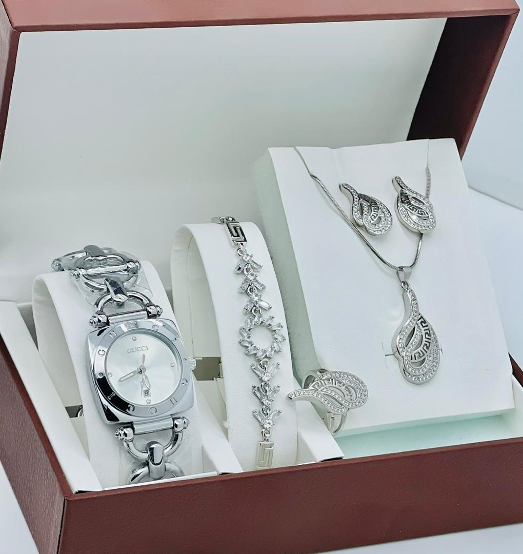 Ensemble De Montres  Pour Femmes, 5 pièces, Bracelet, Collier, Boucles D'oreilles, Cadeau D'anniversaire, A La Mode, Cadeau De Saint Valentin, Avec Boîte