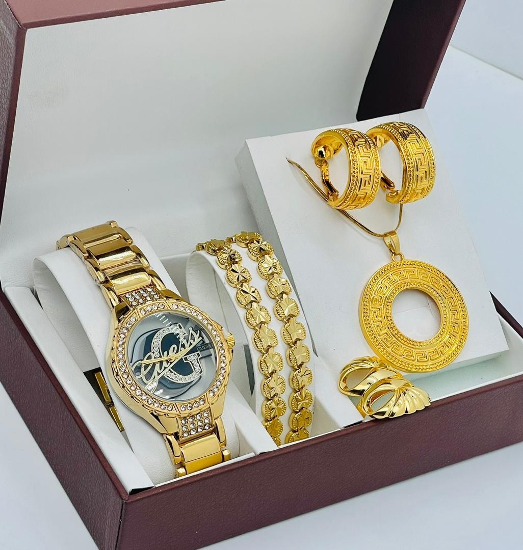 Coffret Cadeau Pour Femme Louis Vuitton Montre Bracelet Avec