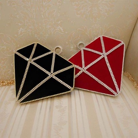 Pochette pour femme design en forme de Diamant