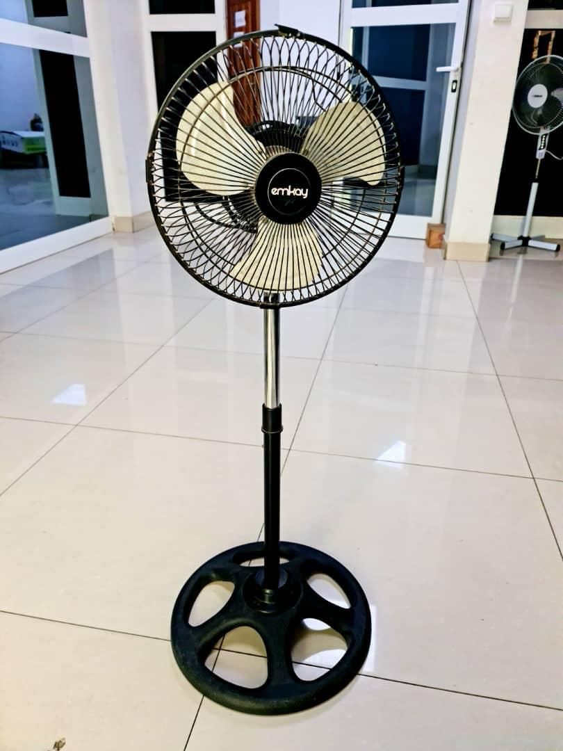 Mini ventilateur sur pied