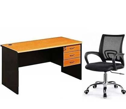 Table Bureau 1 m 20 +Chaise Pivotante