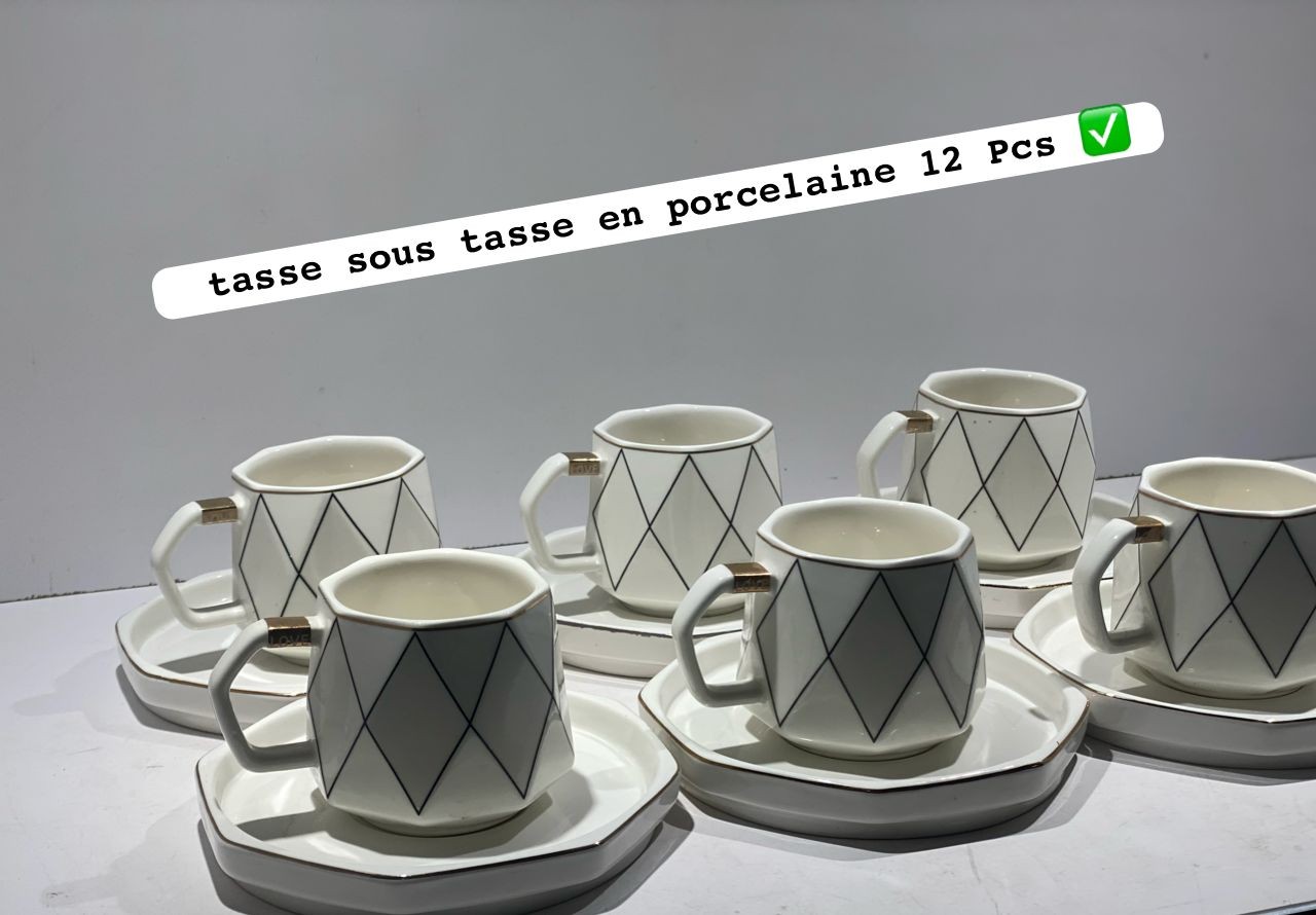 Service Petit Déjeuner en Porcelaine 12 Pièces