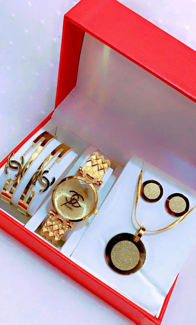 Coffret Plaqué Montre, Bracelet, Bague, Chaine, Boucle D'oreille