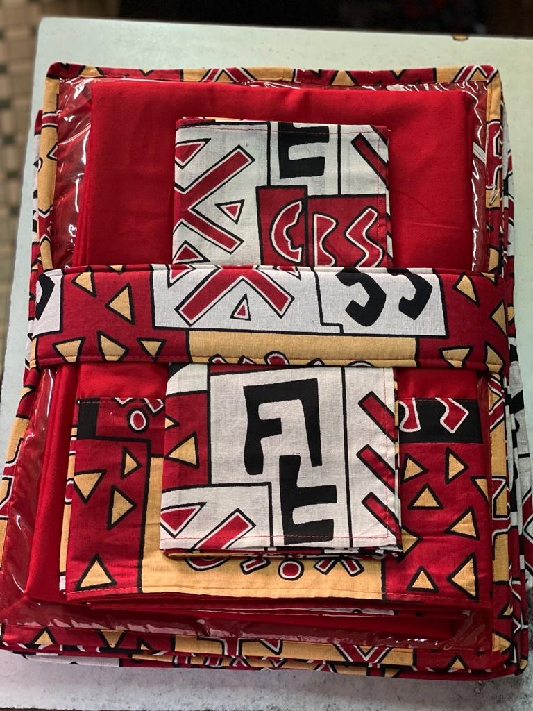 Les Meilleurs Couvertures Nappes De Tables De Mariage De Fête De Baptêmes De Cérémonie Lavable Avec Motif Attractif