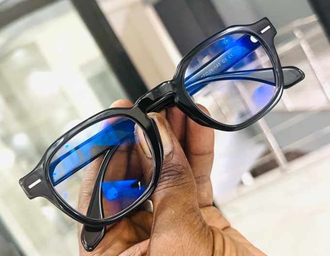 Lunette Ou Verre Correcteur Pour Homme Et Femme Gucci Photogry
