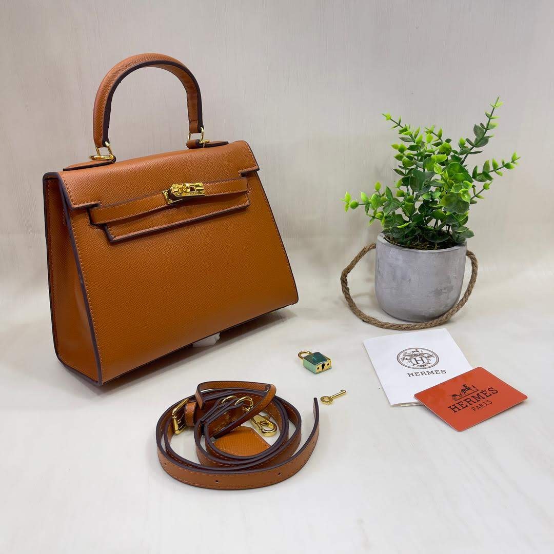 Sac à main Hermes Kelly 35 cm en cuir Courchevel gold