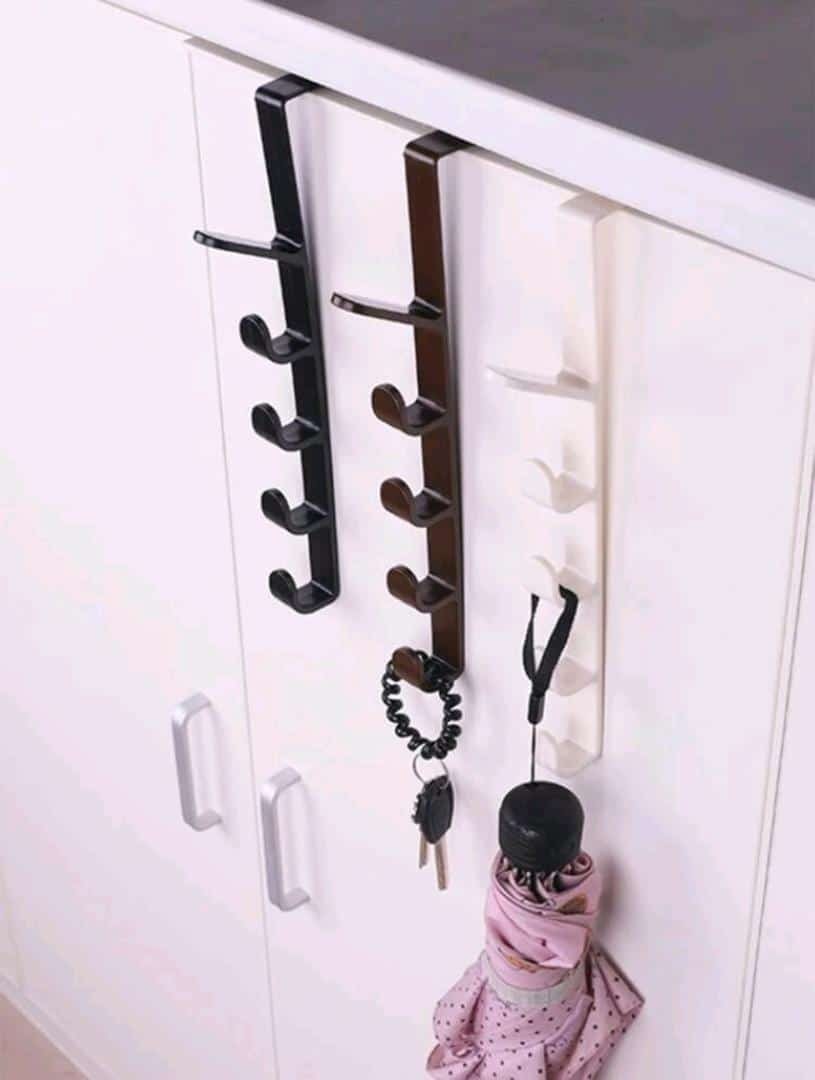 Cintre de porte en plastique