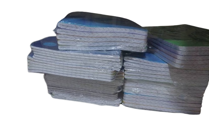 Fournitures Scolaires, Cahiers (200, 100) Pages, Paquet De Cahiers