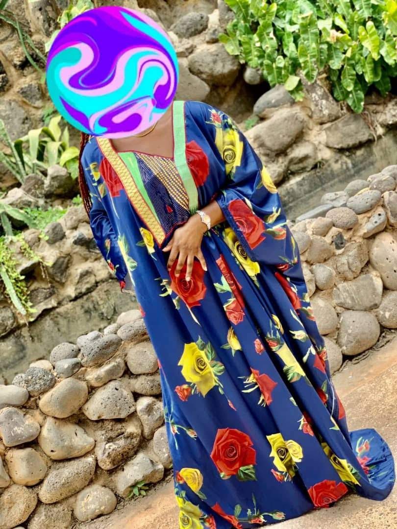 Robe Brodées En Soie Pour Femme