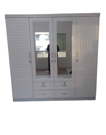 Armoire Importée – 4 Battants En Bois, Ameublement Chambre À Coucher, Meubles De Bureau, Meubles De Chambres, Meubles De Salon