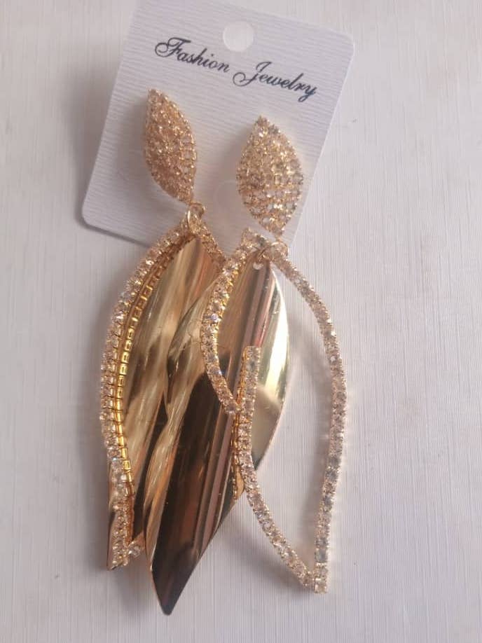 Boucle d'oreilles dorée plaqué pur pour femme